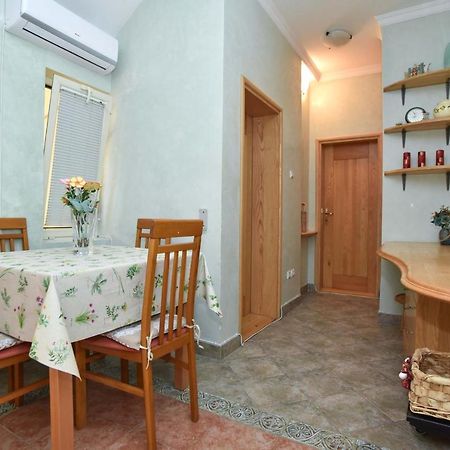 Comfort Inn Old Town Budva Exteriör bild