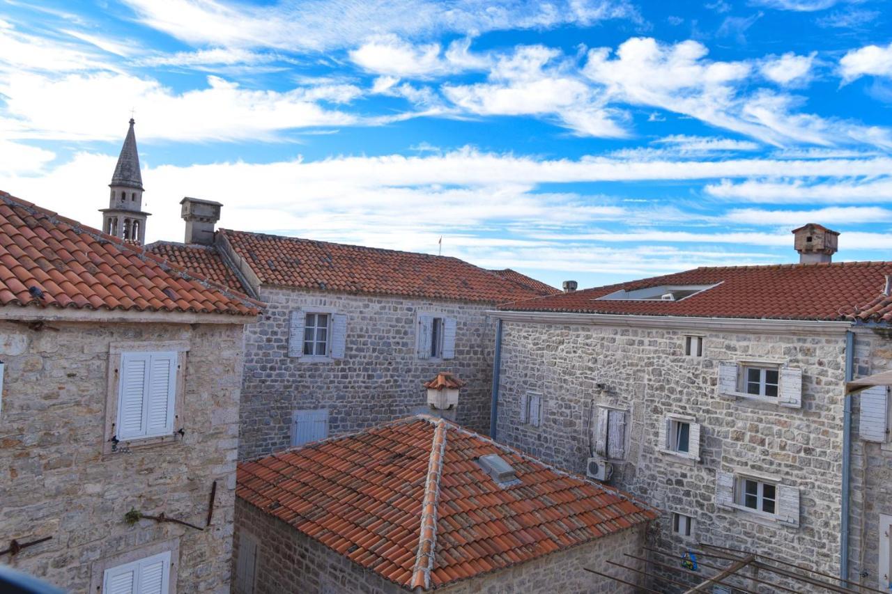 Comfort Inn Old Town Budva Exteriör bild